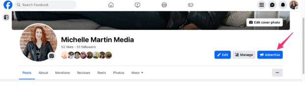 Klicken Sie oben rechts auf der Facebook-Seite auf die Schaltfläche „Werben“.