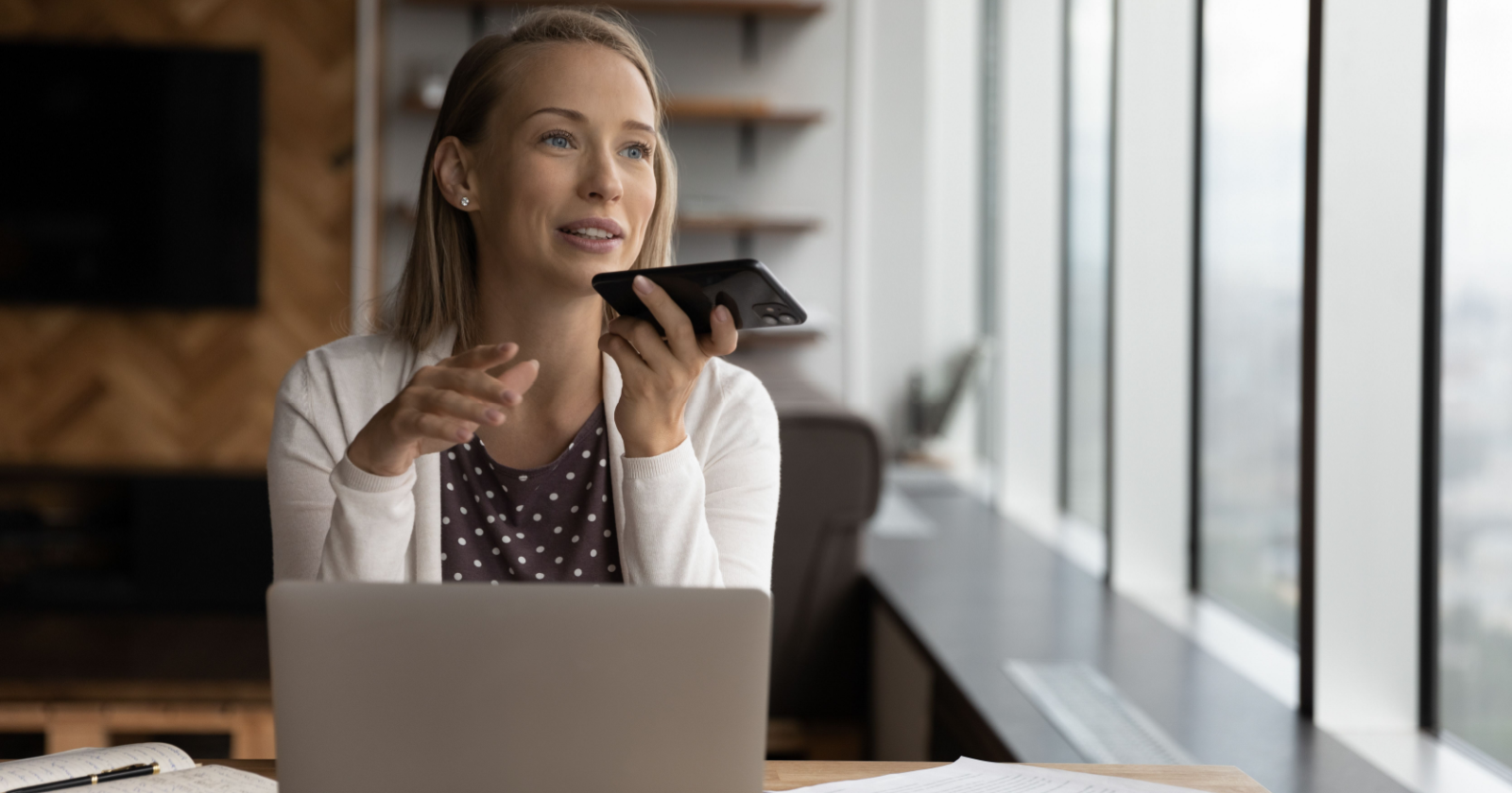 Voice Search SEO: 9 praktische Tipps für Unternehmen