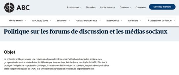 Site Web du CBA Affichant Le Titre «Politique Sur les Forums de Diskussion et Les Médias Sociaux» et une Abschnitt Sur Son Objectif et Son Anwendung
