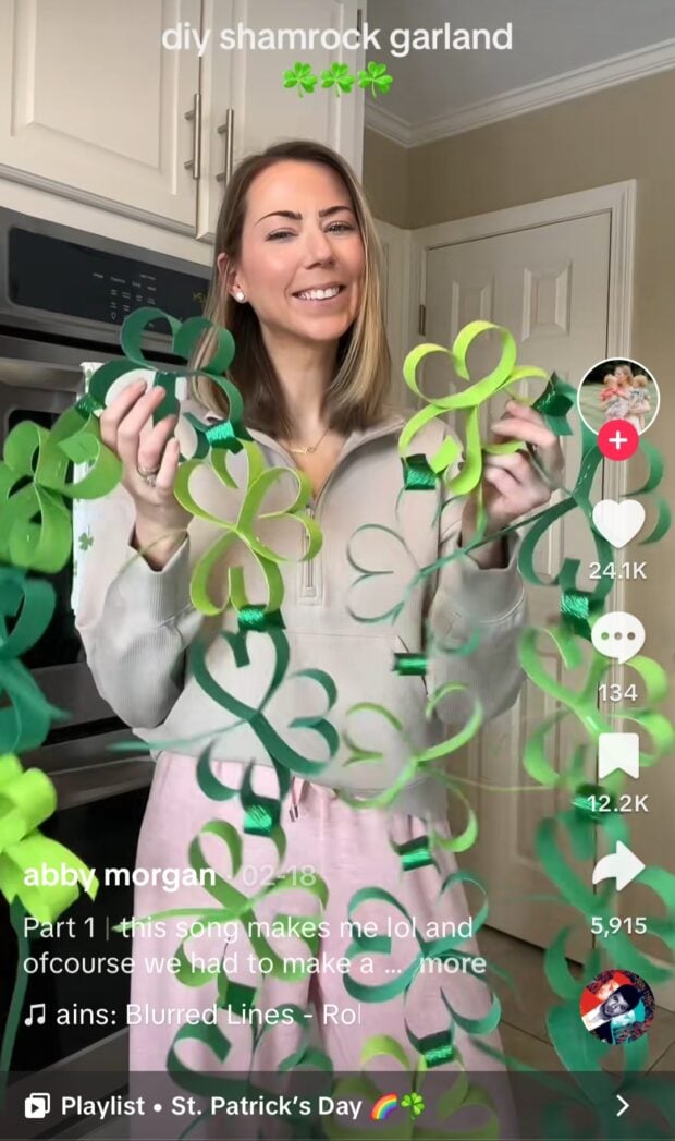 St. Patrick's Day Tiktok Video Diy Shamrock Garland